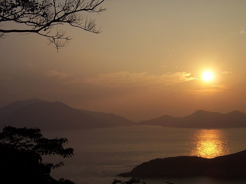 File:Ocean Park sunset 2.jpg