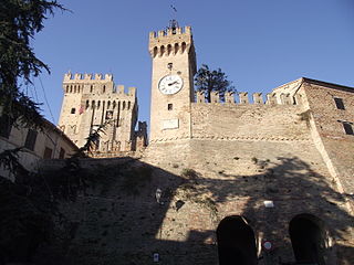 Remparts de la ville d'Offagna.