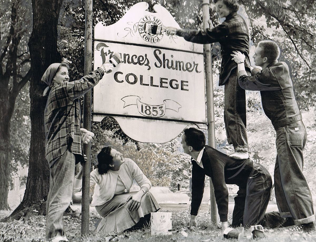 Four year college. Shimer College.