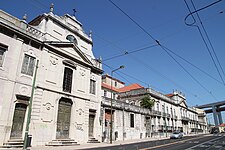 Il Palacete da Ribeira Grande in Rua da Junqueira, nella freguesia di Alcântara a Lisbona. Il palazzo venne originariamente costruito nel 1701 su iniziativa di Francisco Luís Baltasar António da Gama, II marchese di Nisa. Poco danneggiato dal terremoto di Lisbona del 1755, venne radicalmente ristrutturato nel corso del XIX secolo, assumendo la sua configurazione attuale.