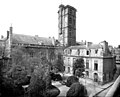 Palais des Ducs et des Etats de Bourgogne (ancien) ; Hôtel de Ville - Cour de Flore et Tour de la Terrasse ou Grande Tour - Dijon - Médiathèque de l'architecture et du patrimoine - APMH00020756.jpg