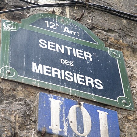 Paris12 sentier des Merisiers