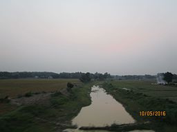 পারুলি খাল নদী, ইজ্জতপুর স্টেশনের কাছে
