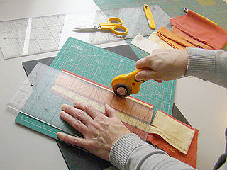 <span class="mw-page-title-main">Cutting mat</span>