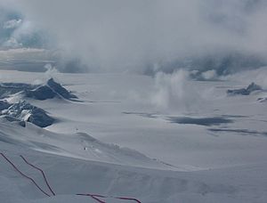 Blick vom Catalunyan Saddle auf den Perunika-Gletscher