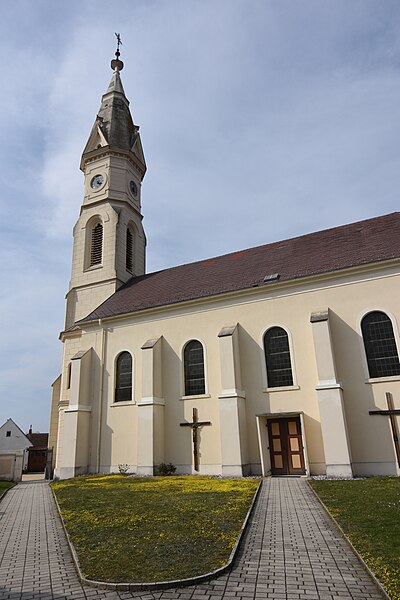 File:Pfarrkirche Markt St Martin 03.jpg