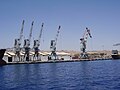 PikiWiki Israel 8151 cranes in eilat port.jpg