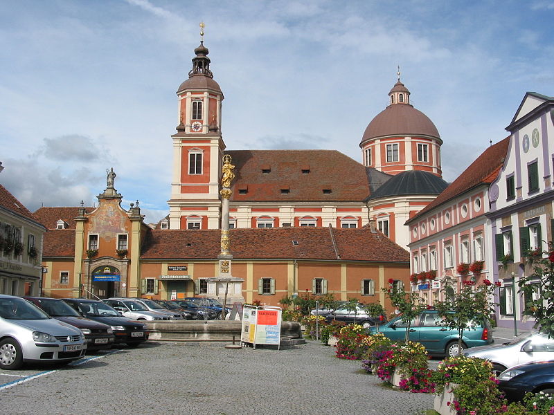 File:PoellauHauptplatz.JPG