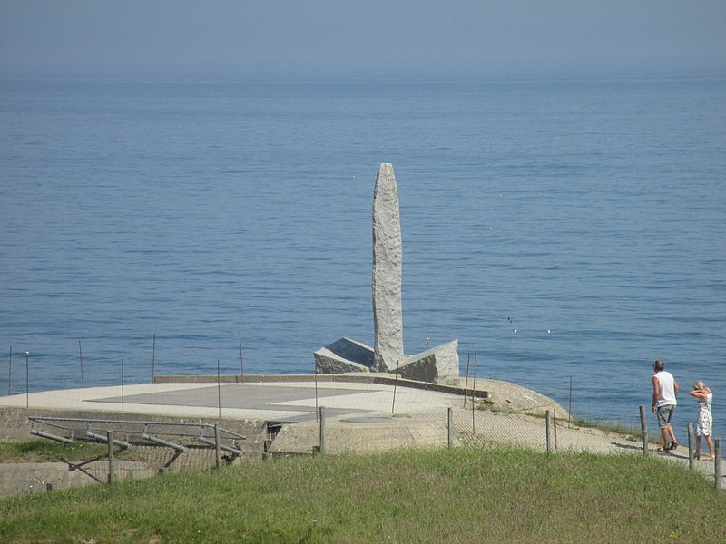 File:Pointe du Hoc (1).jpg