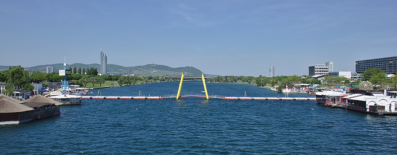 File:Ponte Cagrana.jpg