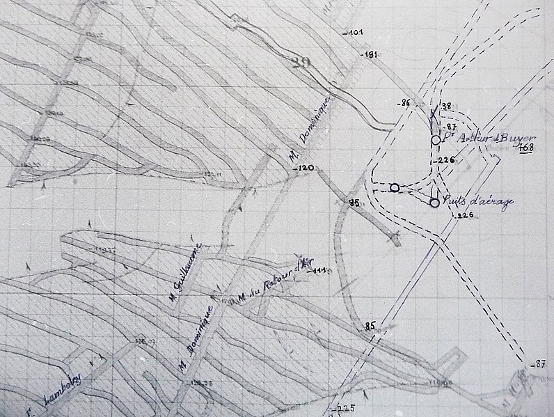 File:Puits Arthur-de-Buyer plan du fond.JPG