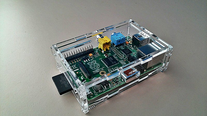 File:Raspberry Pi in Adafruit case (8498072730).jpg