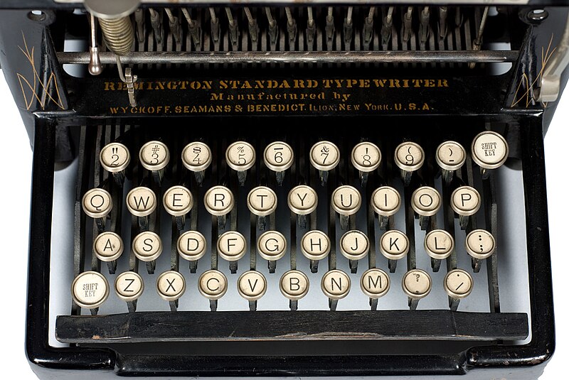 File:Remington 2 typewriter keyboard.jpg