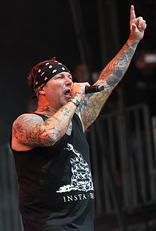 Roger Miret -kuvan kuvaus (rajattu) .jpg.