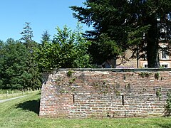 Mur de la terrasse au sud.