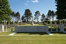 Ryes War Cemetery -2.JPG