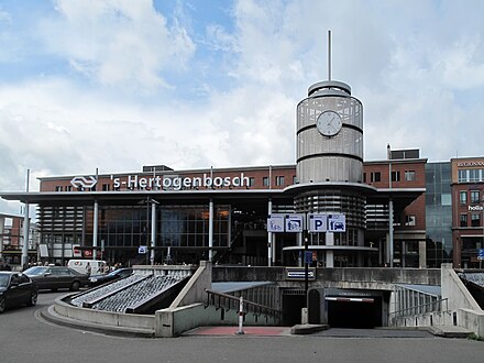 's Hertogenbosch station