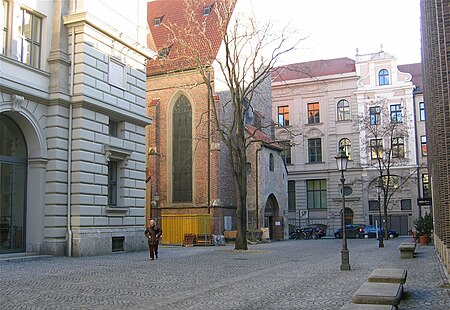 Salvatorplatz Muenchen 1