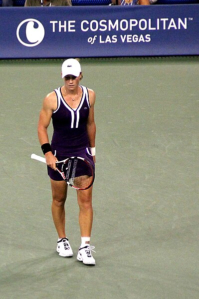 File:Samantha Stosur at the 2010 US Open 07.jpg