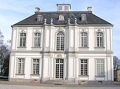 Schloss Falkenlust.jpg