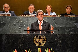 Secretary Kerry Delivers Remarks at the Event on the UN Paris Agreement Entry Into Force (29209457474).jpg