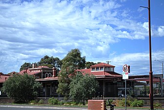 SeymourBahnhof.JPG