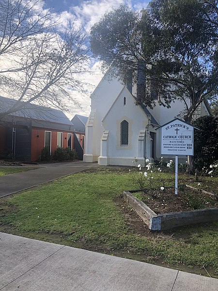 File:St. Patrick's Catholic Church, Stratford, Victoria - June 2021.jpg