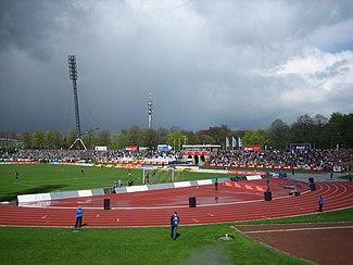 Steigerwaldstadion-Opposite stand.JPG