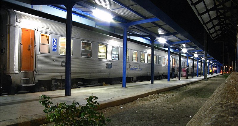 File:Sud Express at Vilar Formoso train station October 2009.jpg