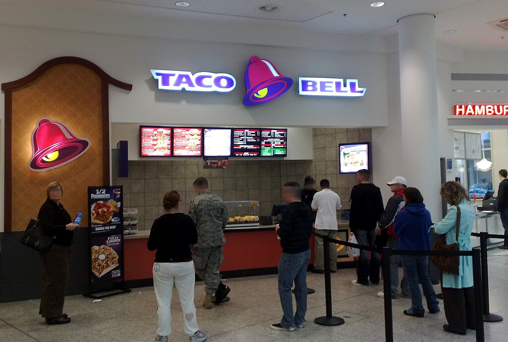 File:Taco Bell at KMC Center Ramstein.jpg - Wikimedia Commons