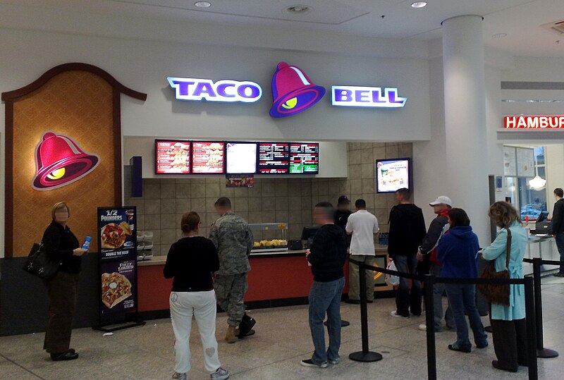 File:Taco Bell at KMC Center Ramstein.jpg