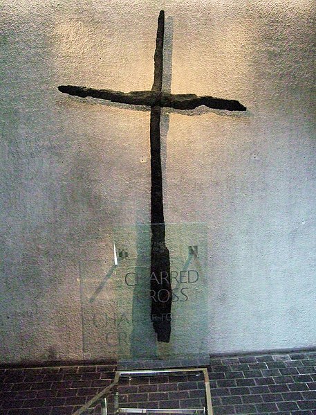 File:The Charred Cross - Coventry Cathedral.jpg