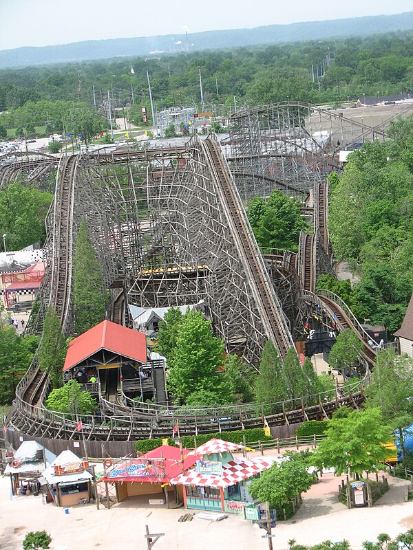 Thunder Run opened in 1990, and was the first ride added to the second half of the park.