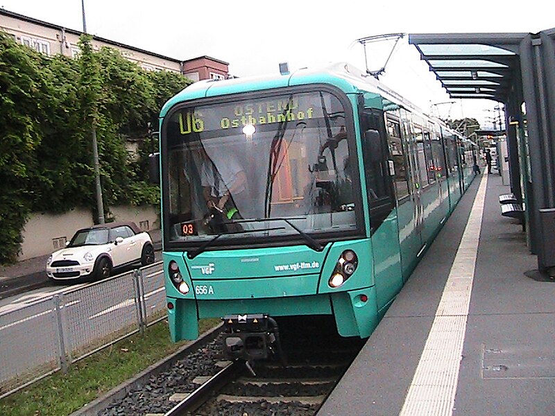 File:U5 wagen zum ersten mal auf der u6.JPG