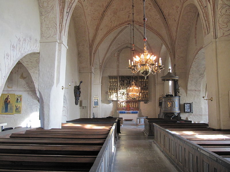 File:Vaksala kyrka int1.jpg