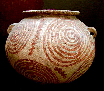 Vase à spirales. Musée d'Art et d'Archéologie de Laon