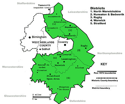 The ancient county boundaries of Warwickshire cover a larger area than the administrative area in 1974 (in green).