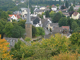 Landsby sentrum av Volmarstein med landsbyens kirke