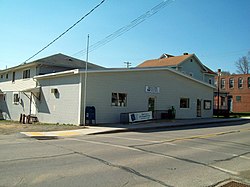 Почтовое отделение США и муниципальное управление городка Джонс, Уилкокс, Пенсильвания, апрель 2010 г.