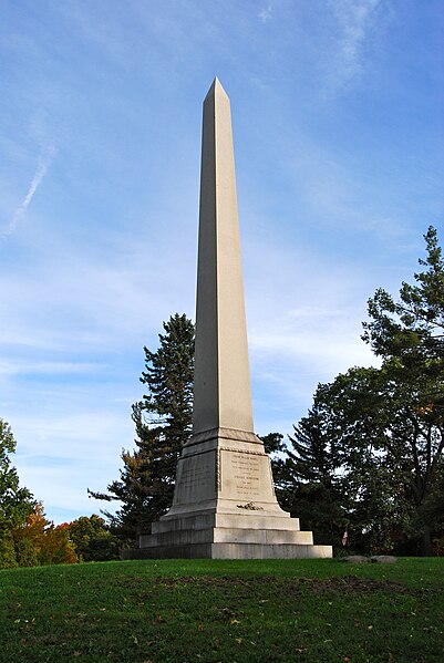 File:Wool Monument Oakwood 1.jpg