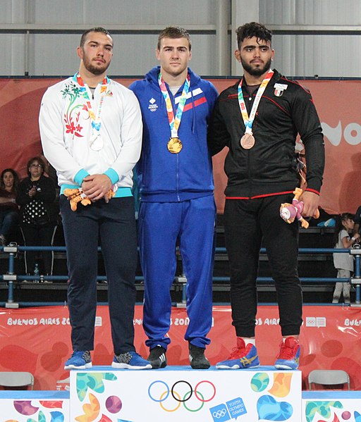 File:YOG Wrestling Freestyle 110kg Medal Ceremony 17 (cropped).jpg