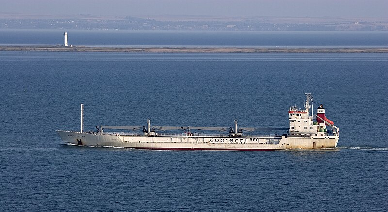 File:'Breiz Klipper' cargo ship - Kerch Strait - panoramio.jpg