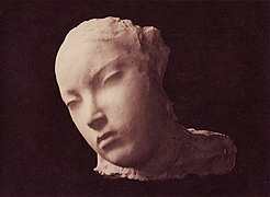 Masque de jeune fille (maquette en plâtre, 1946).