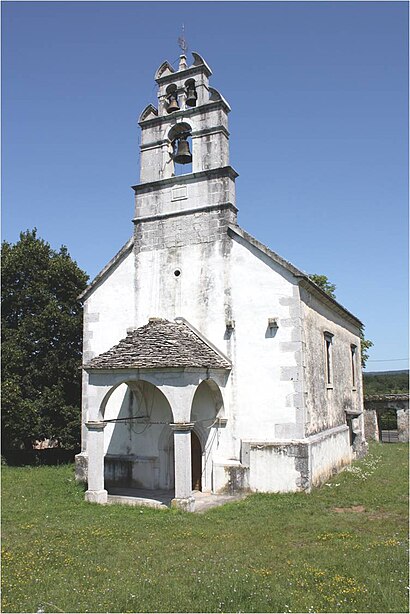 How to get to Šmarje Pri Sežani with public transit - About the place