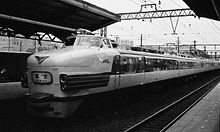 A 151 series EMU on a Fuji service