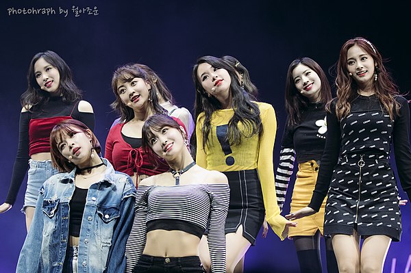 Twice performing "Knock Knock" during their showcase on October 30, 2017