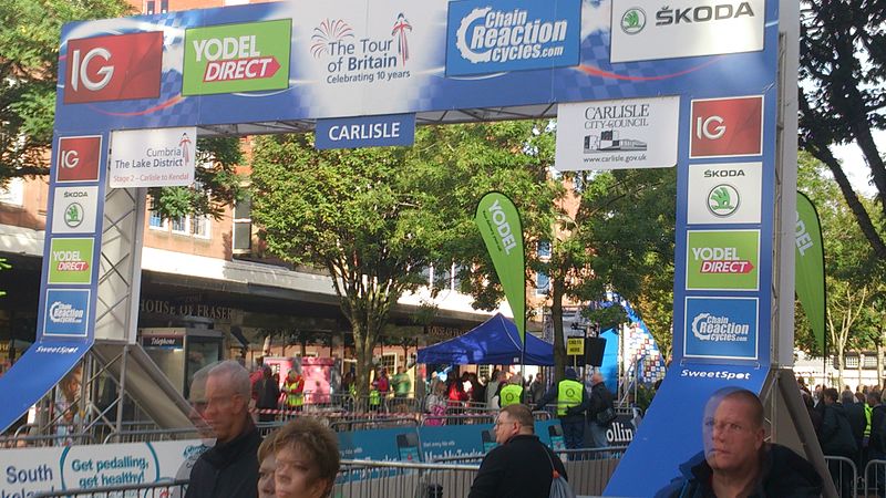 File:2013 Tour of Britain start gantry (9786418223).jpg