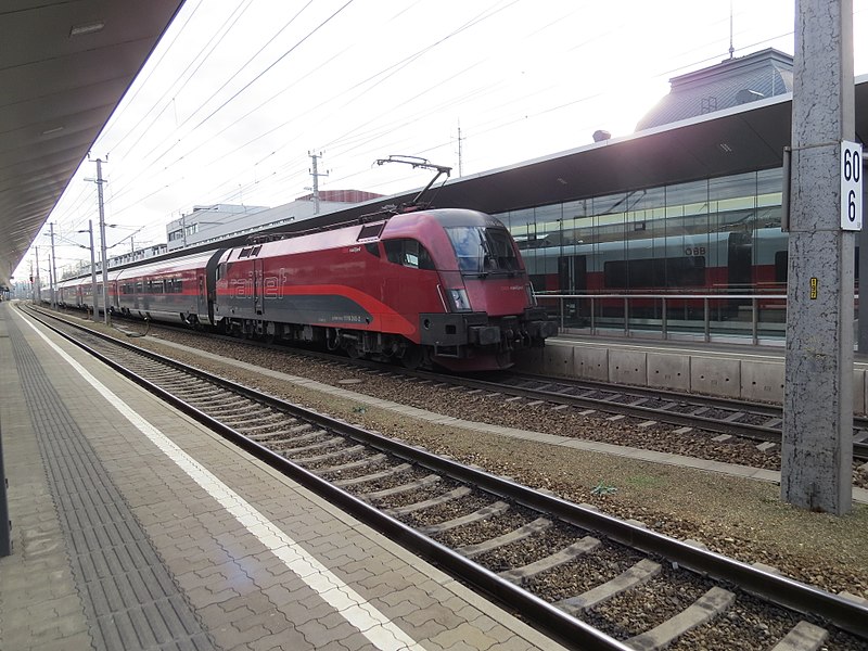 File:2017-11-14 (209) Hauptbahnhof St. Pölten.jpg