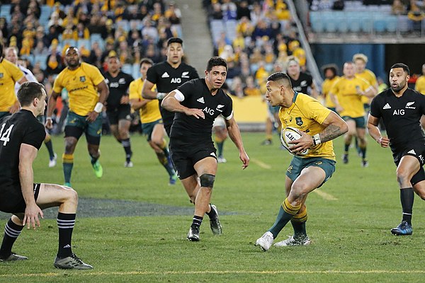 Israel Folau carrying the ball in round one of the 2017 Rugby Championship.