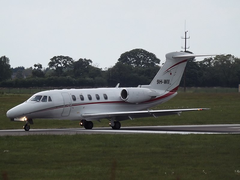 File:9H-WII Cessna Citation 650 VII Luxwing Ltd (36513508592).jpg